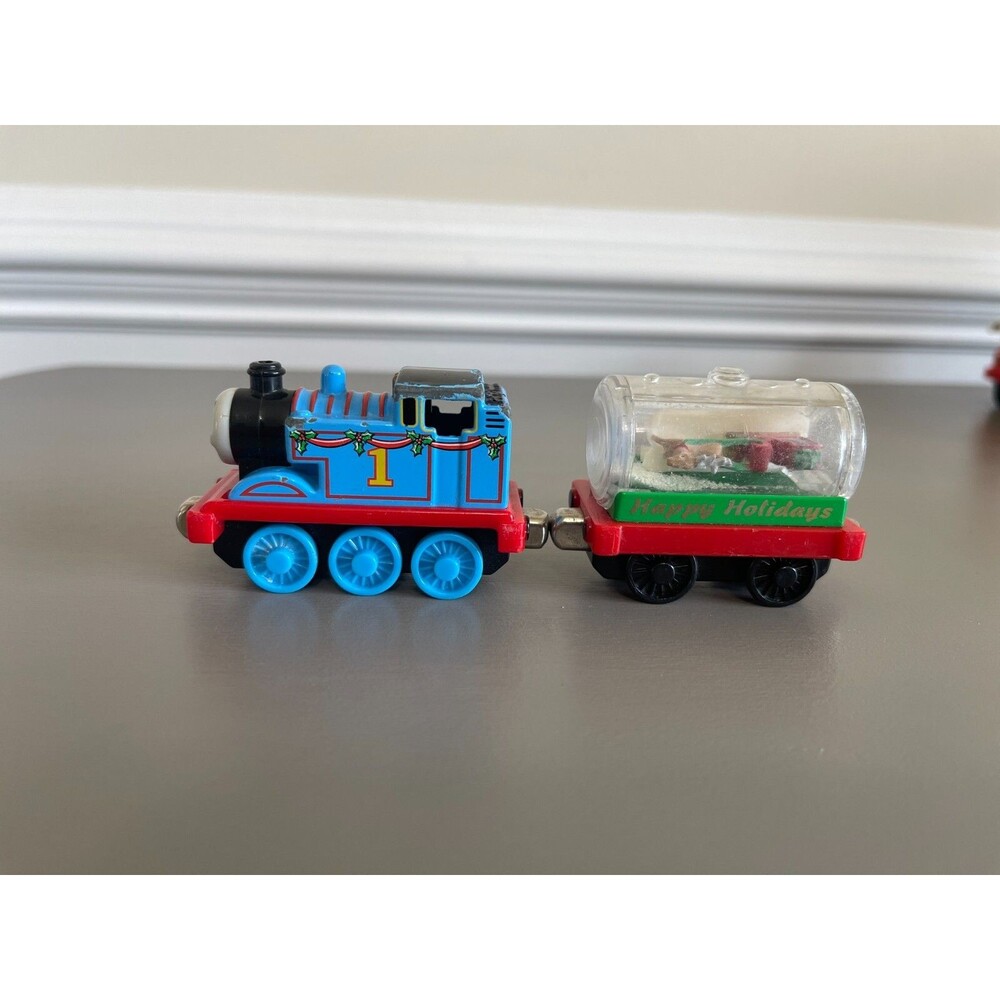Thomas Friends Train Happy Holidays Engine & Winter Caboose